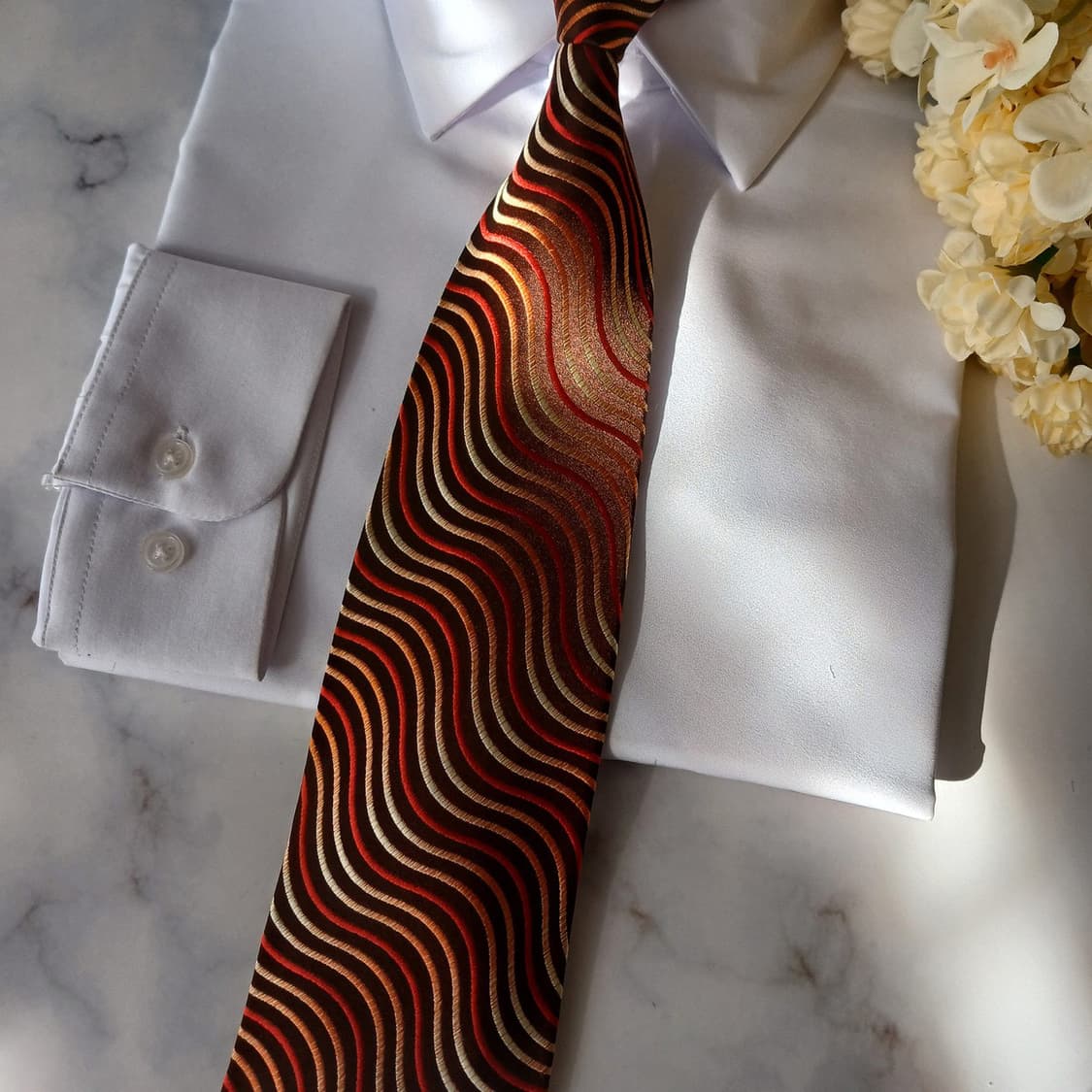 아쿠아스큐텀 실크 브라운 웨이브 넥타이 9.3cm A+등급 A19193
 상품이미지5