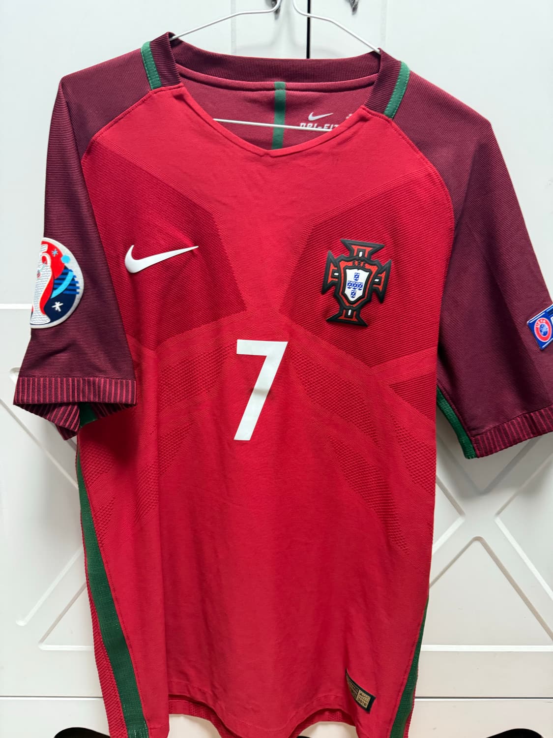 16/18 포르투갈 어센틱 호날두 유니폼 상품이미지1