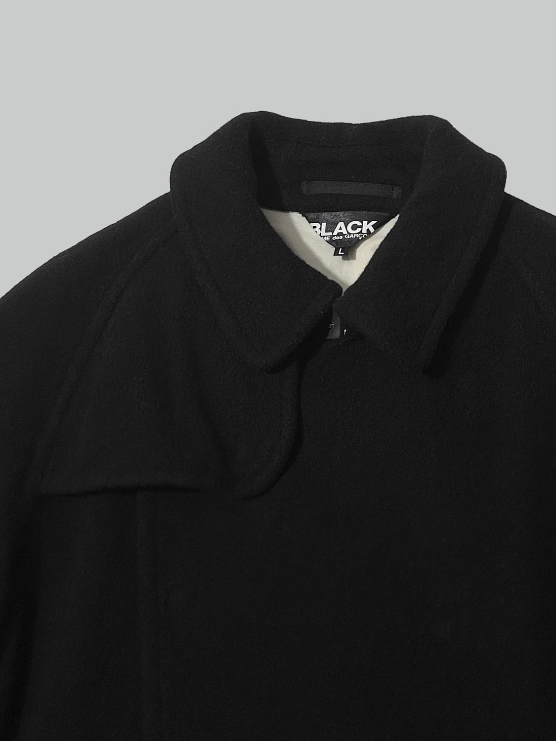 꼼데가르송 블랙 발마칸 코트 상품이미지5