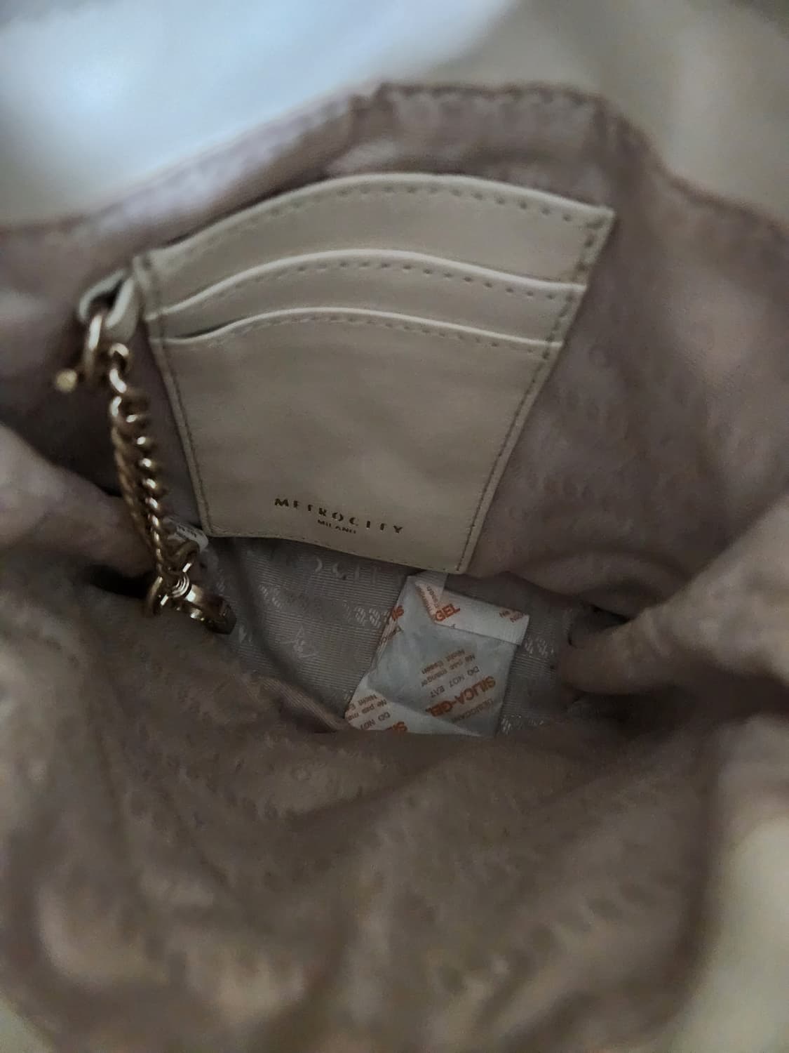 메트로시티 퀼팅 크로스 숄더백 상품이미지4