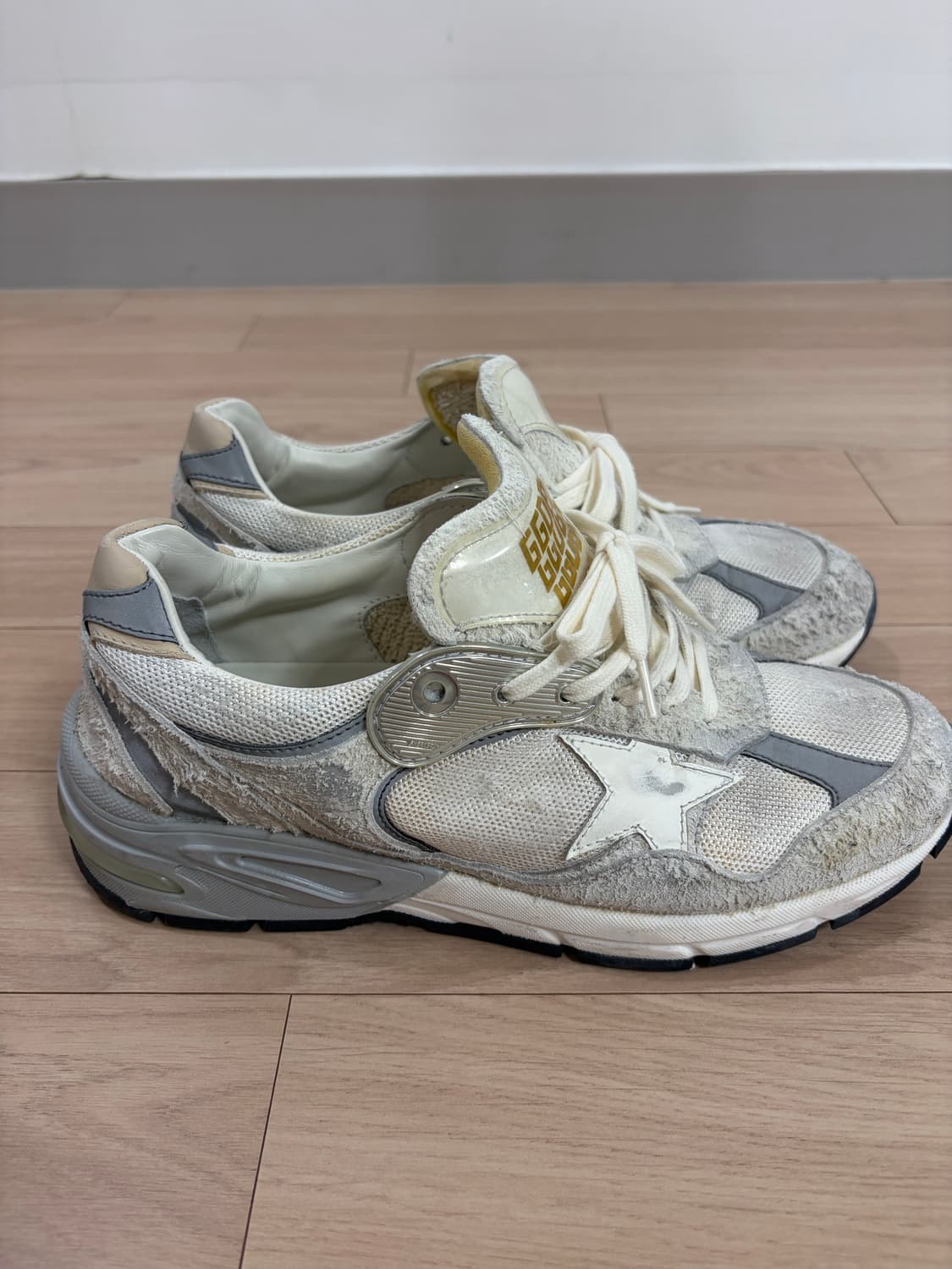 골든구스 대드스타 화이트실버 사이즈39 상품이미지1