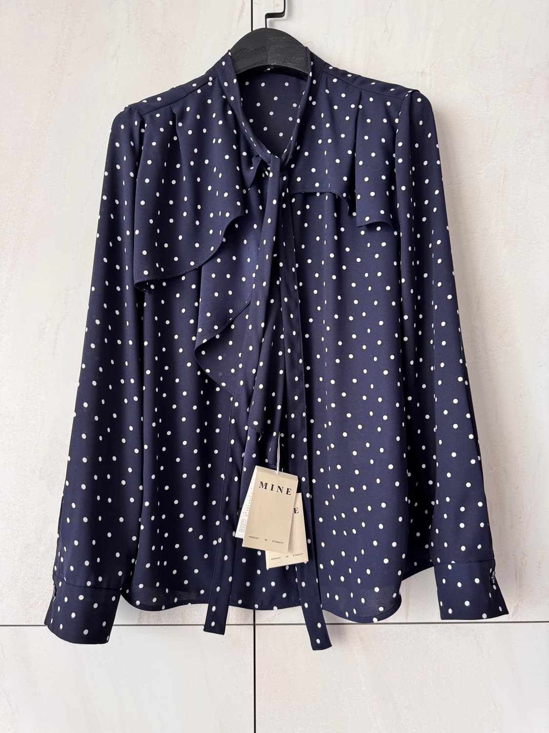 텍있는 새상품 MINE 도트 리본 블라우스 네이비 55사이즈 상품이미지1