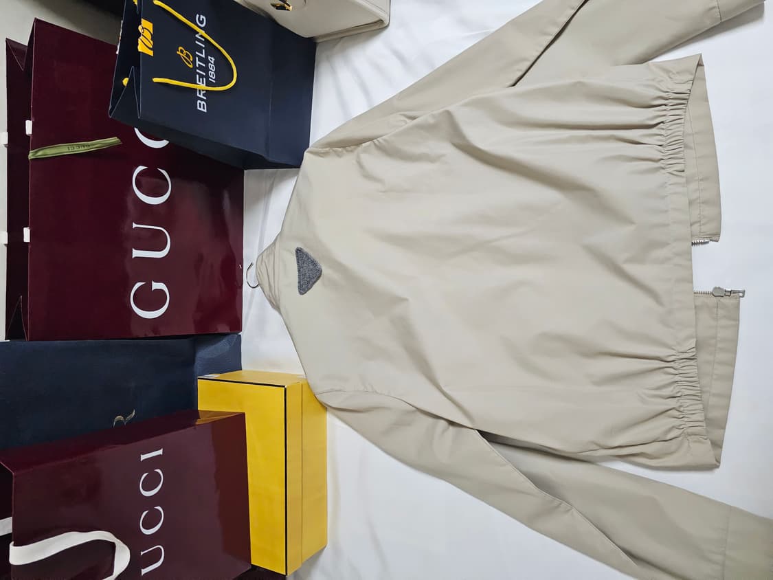 (새상품)프라다 블루종봄버자켓 팝니다 상품이미지2