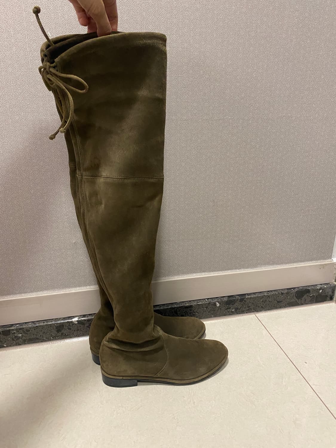 스튜어트 와이츠먼 로우랜드 스웨이드 부츠 36.5 상품이미지2