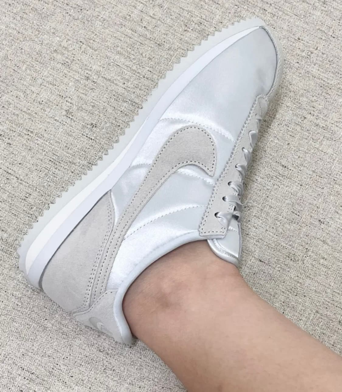 나이키 코르테즈 텍스타일 퓨어 플래티넘 화이트 FV5420-001 240 상품이미지1