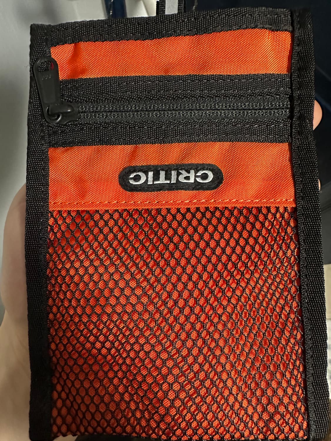 크리틱 미니백 상품이미지1