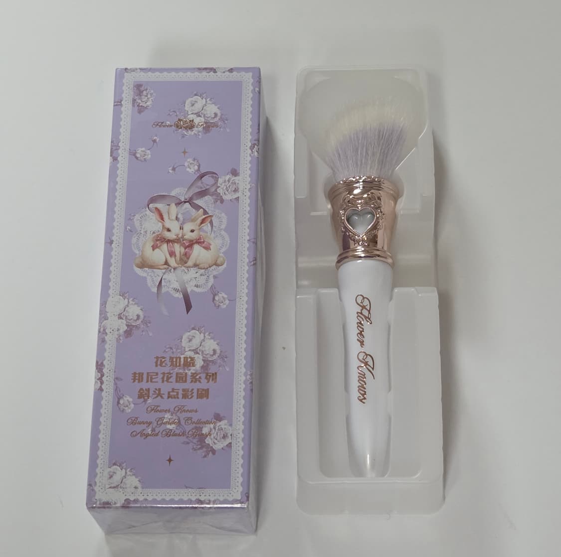 새상품) 플라워노즈 버니 가든 컬렉션 앵글드 블러셔 브러쉬 상품이미지2