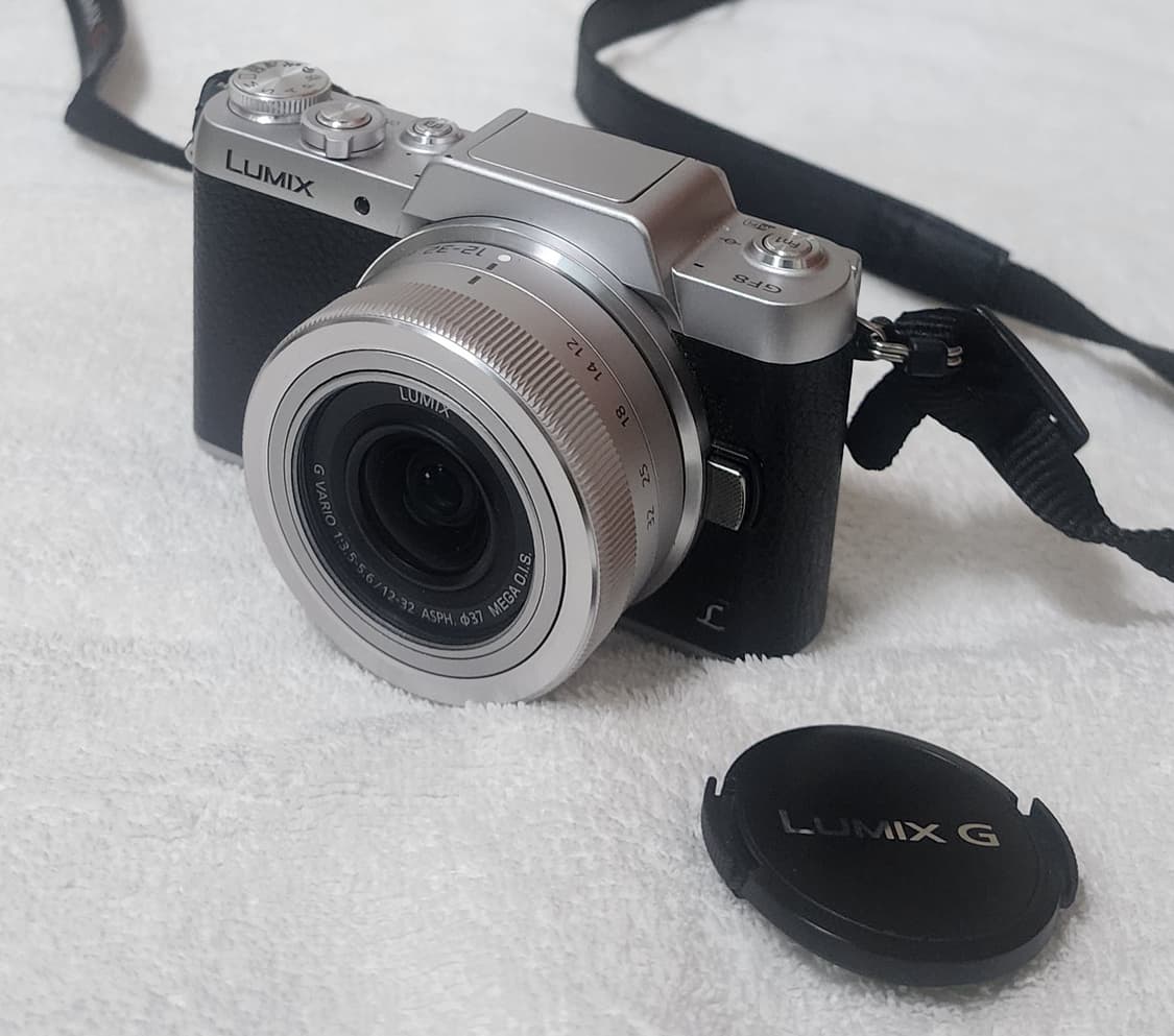 파나소닉 디카 루믹스 GF8 와 12-32mm 렌즈팝니다. 상품이미지1