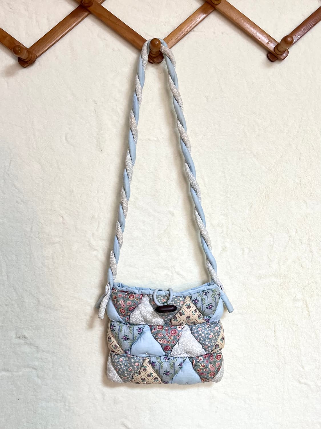 빈티지 모리걸 패치 하늘 크로스백 상품이미지1