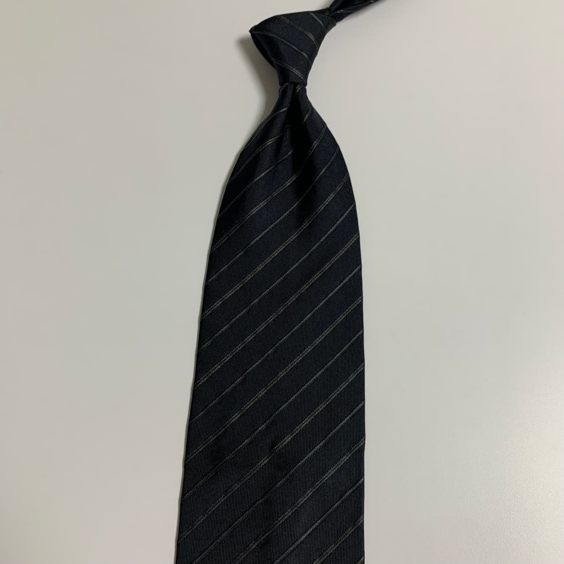 조르지오 아르마니(ARMANI) 블랙 스트라이프 명품넥타이 정장코디 A+ 상품이미지8