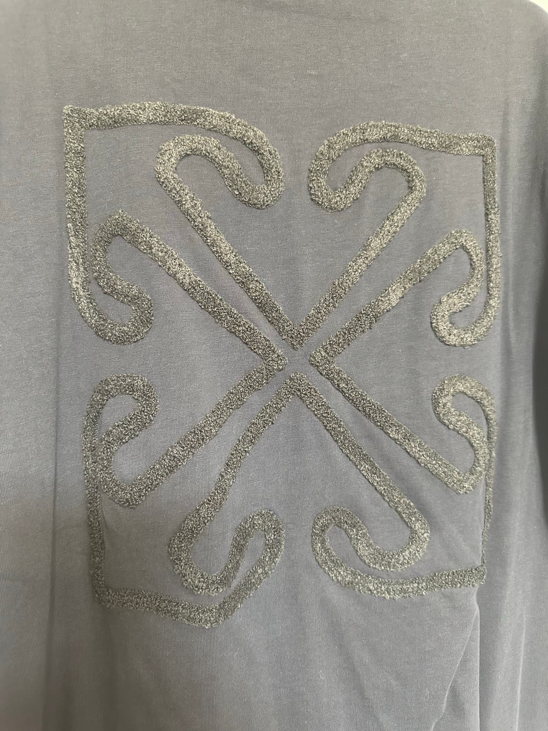 오프화이트 블랙 반팔 티셔츠 상품이미지5