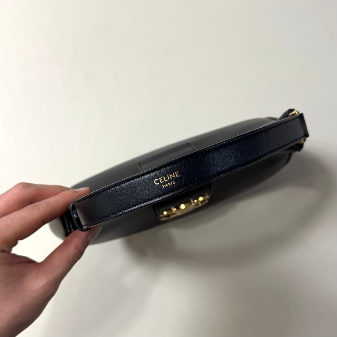 [백화점판/당일출고]셀린느 트리옹프 아바백 / 숄더백 상품이미지7