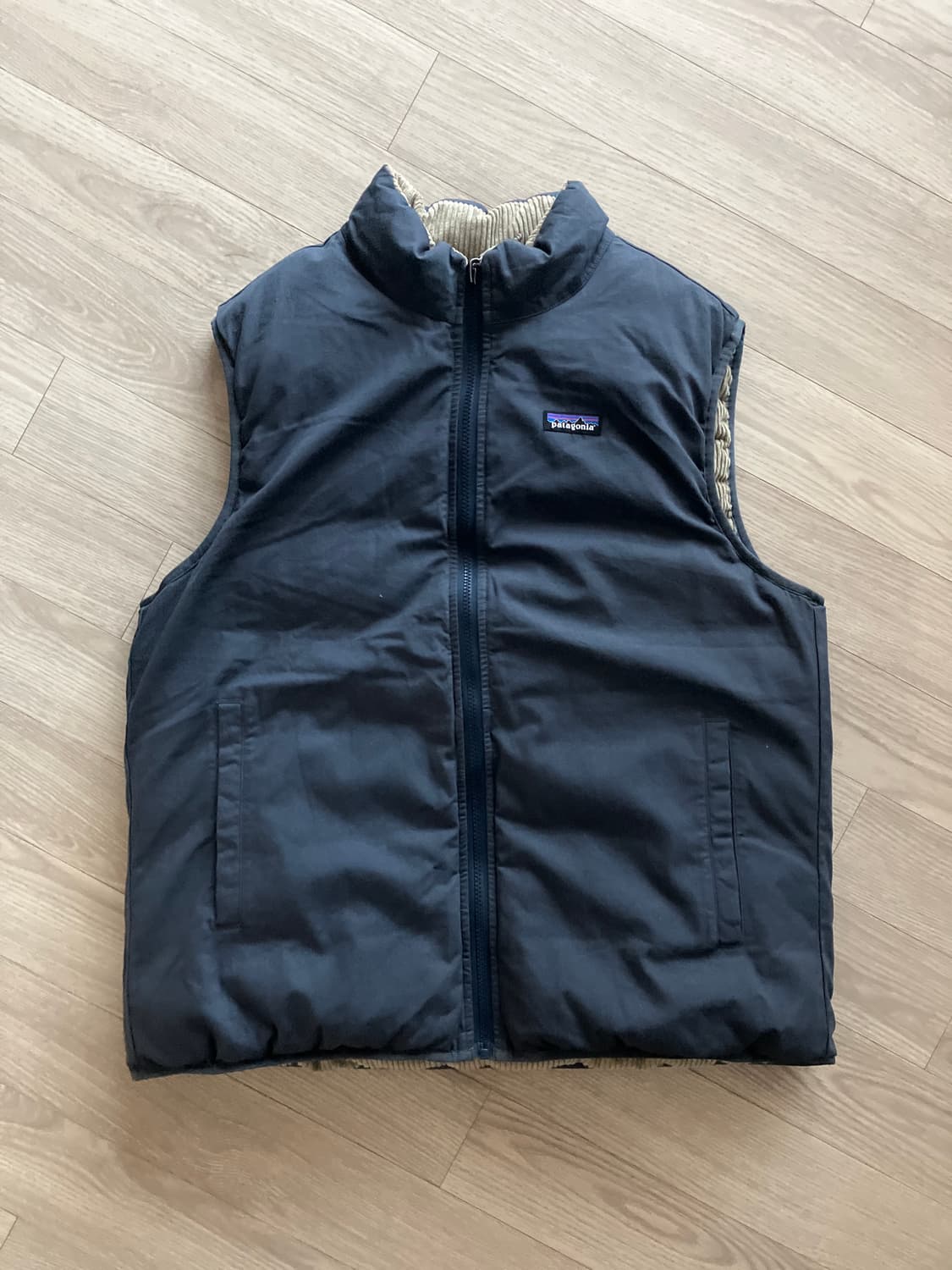 파타고니아 리버시블 코튼 다운 베스트 L 상품이미지1