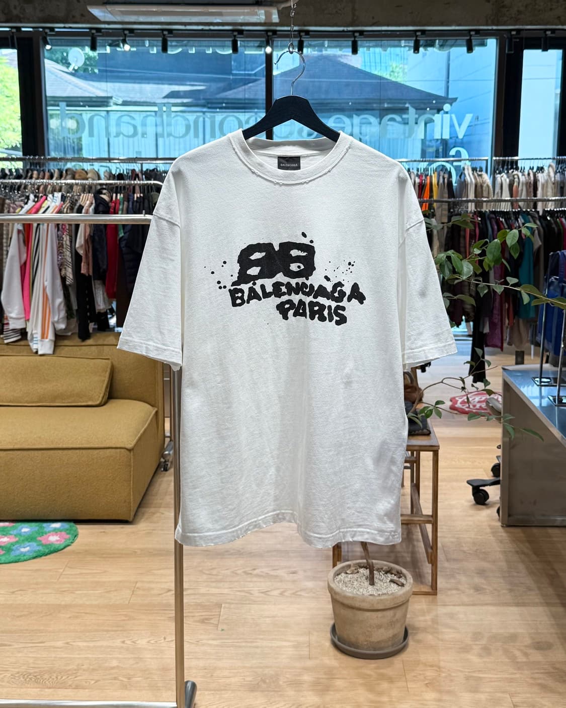 발렌시아가 화이트 핸드 드로운 bb 아이콘 하프티  상품이미지1