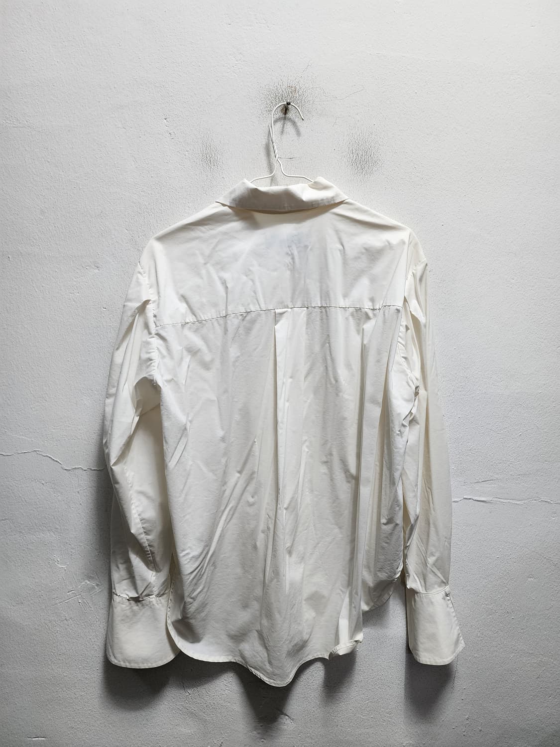 톰그레이하운드 오버핏 화이트 셔츠 상품이미지2