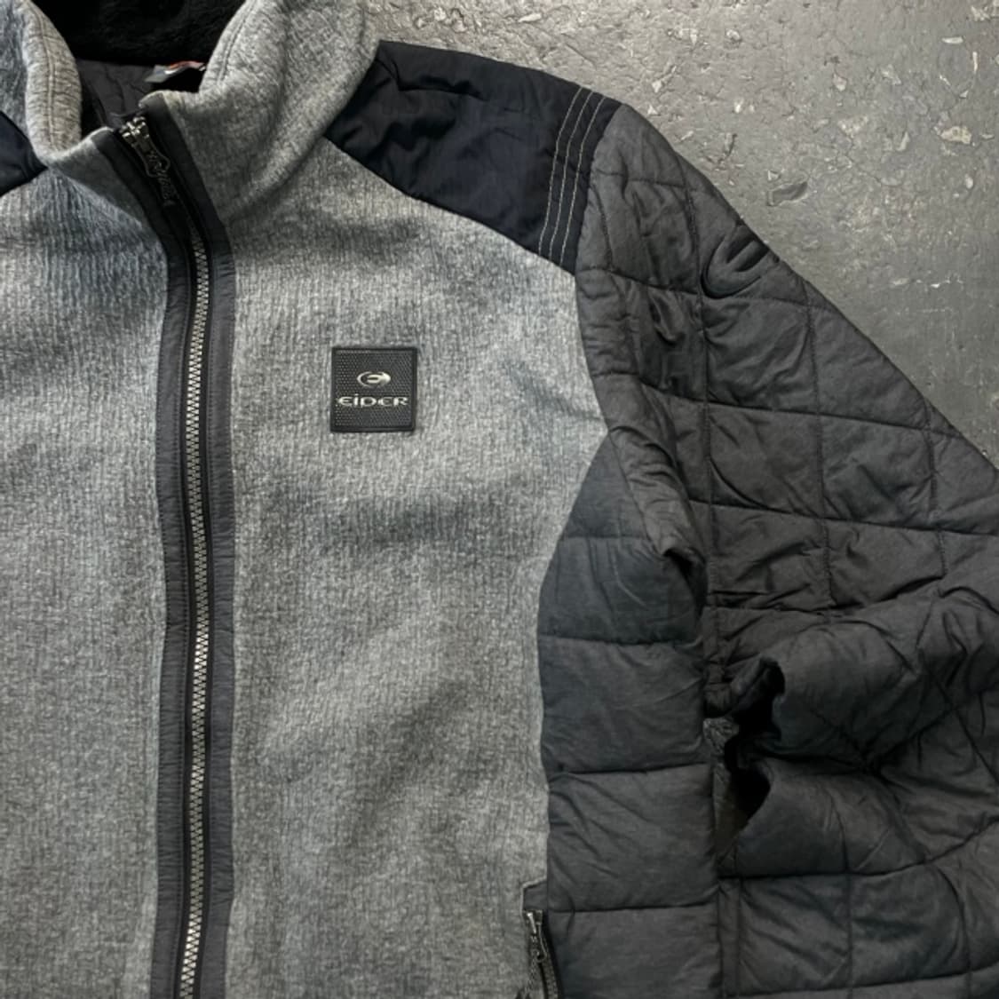 100 아이더 경량패딩  상품이미지2