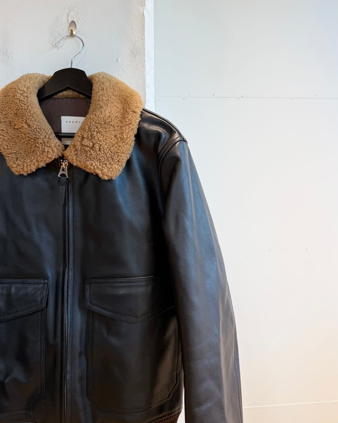 산드로 블랙 쉽스킨 무스탕 자켓  상품이미지5