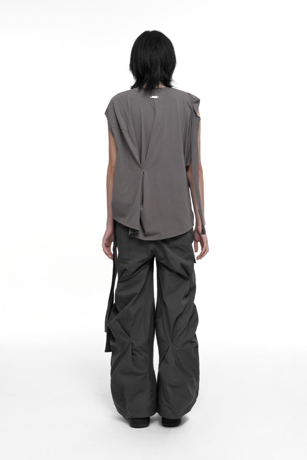 나체 distorted draping pants(unisex)_차콜_2 상품이미지3