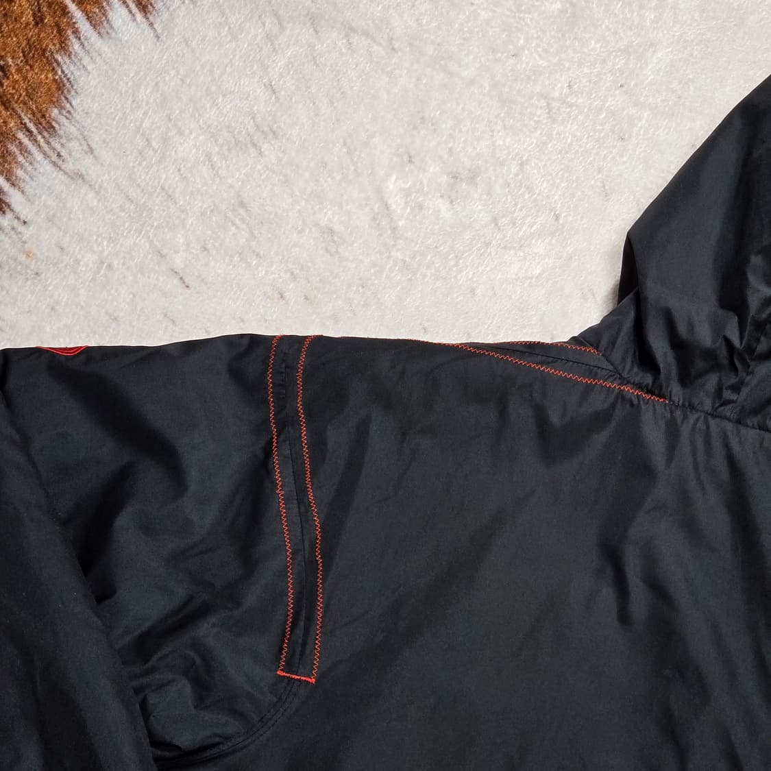 00S 나이키 레드 스티치 블랙 누빔 점퍼 상품이미지7