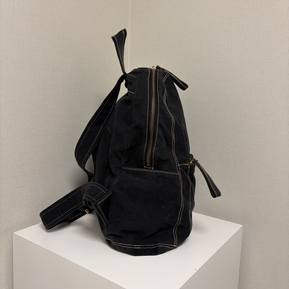 비비안웨스트우드 ORB금장 빅로고 코튼 백팩-블랙 상품이미지4