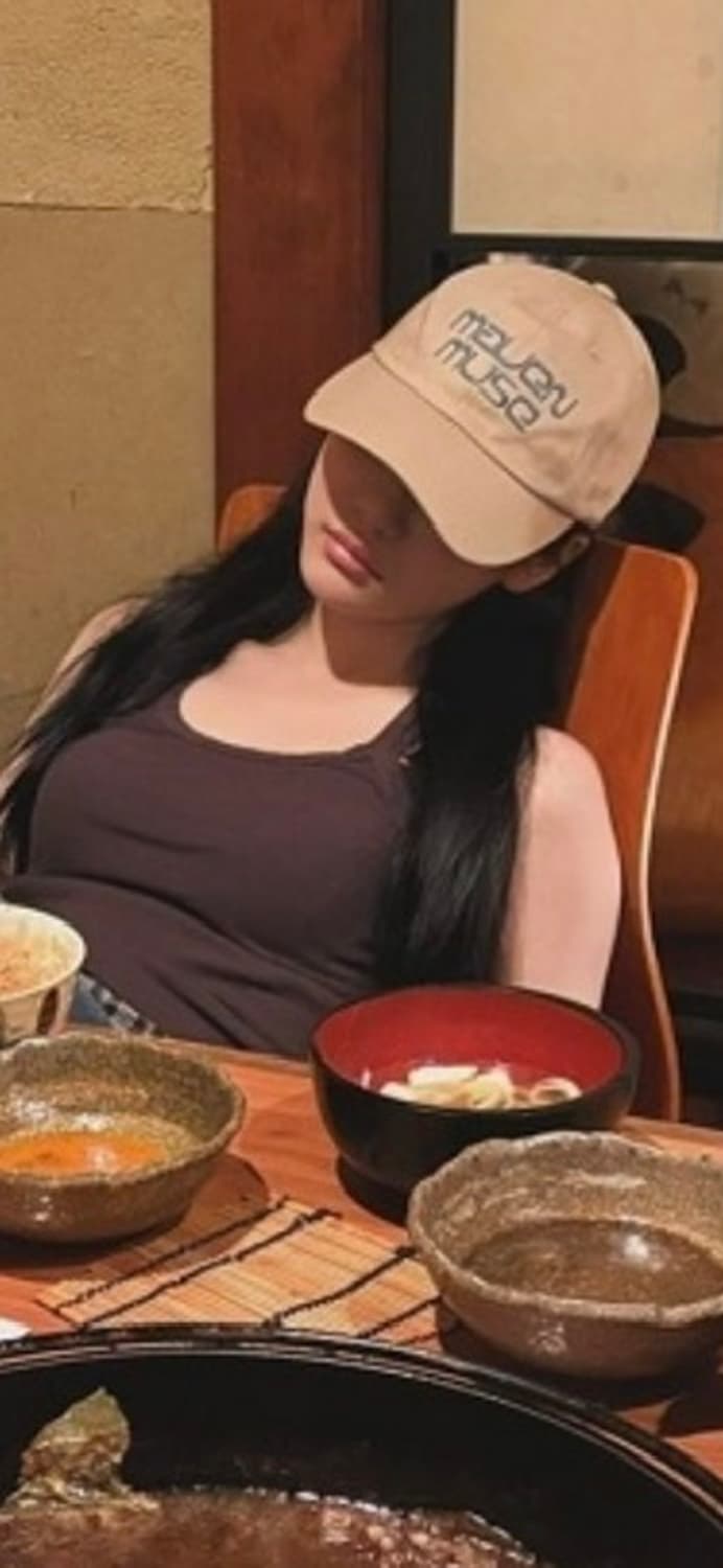 메이븐뮤즈 모자 닝닝 착용 모자 상품이미지3