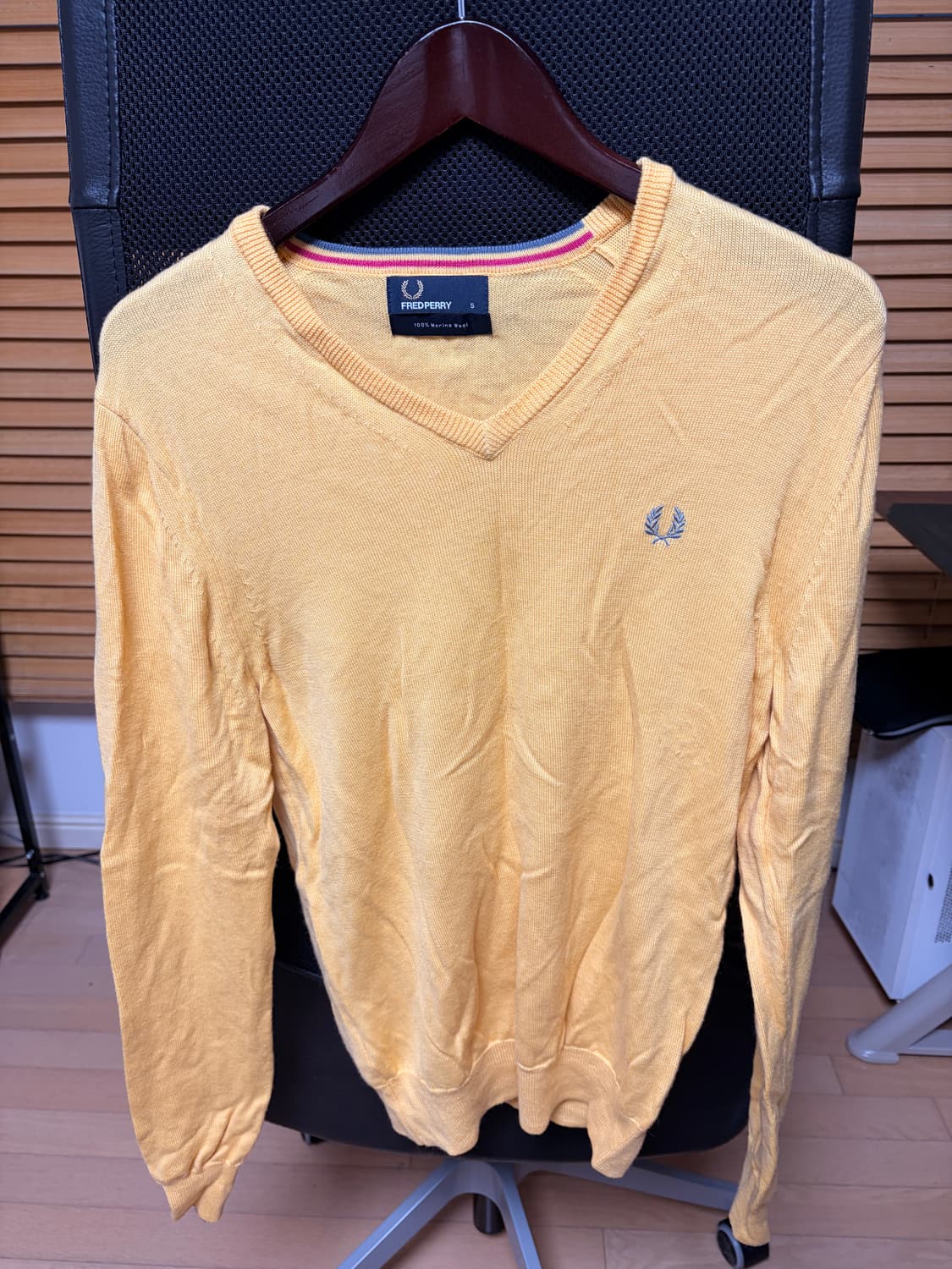 프레드페리 브이넥 니트 상품이미지1