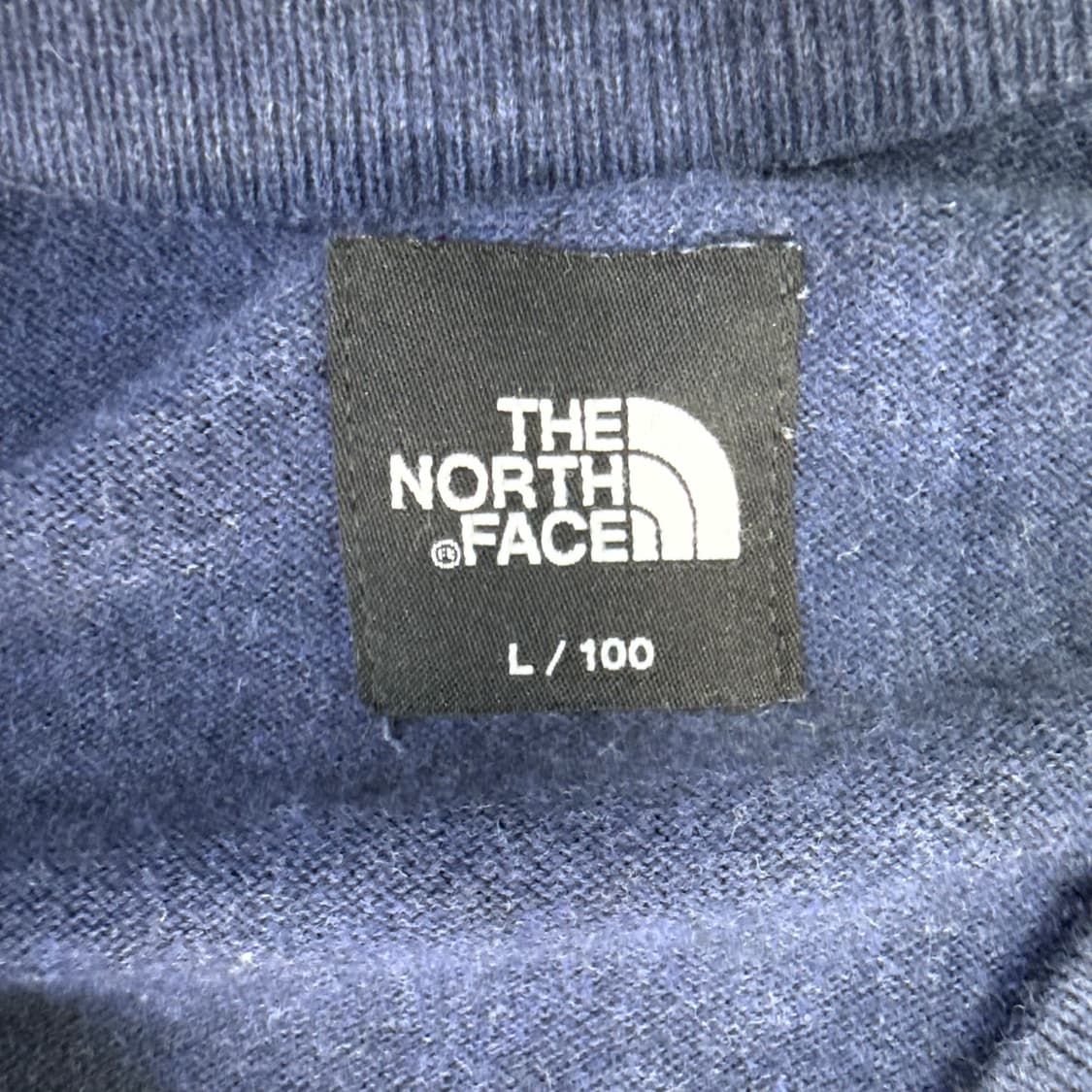 L 노스페이스 네이비 브이넥 니트 0227T 상품이미지3