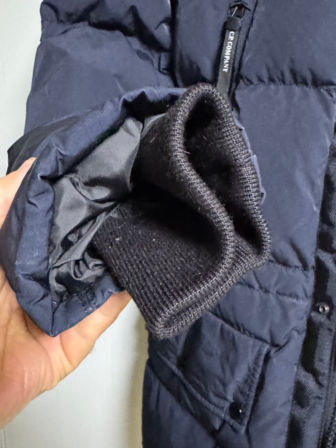 CP컴퍼니 남성 패딩 100사이즈 네이비 상품이미지3
