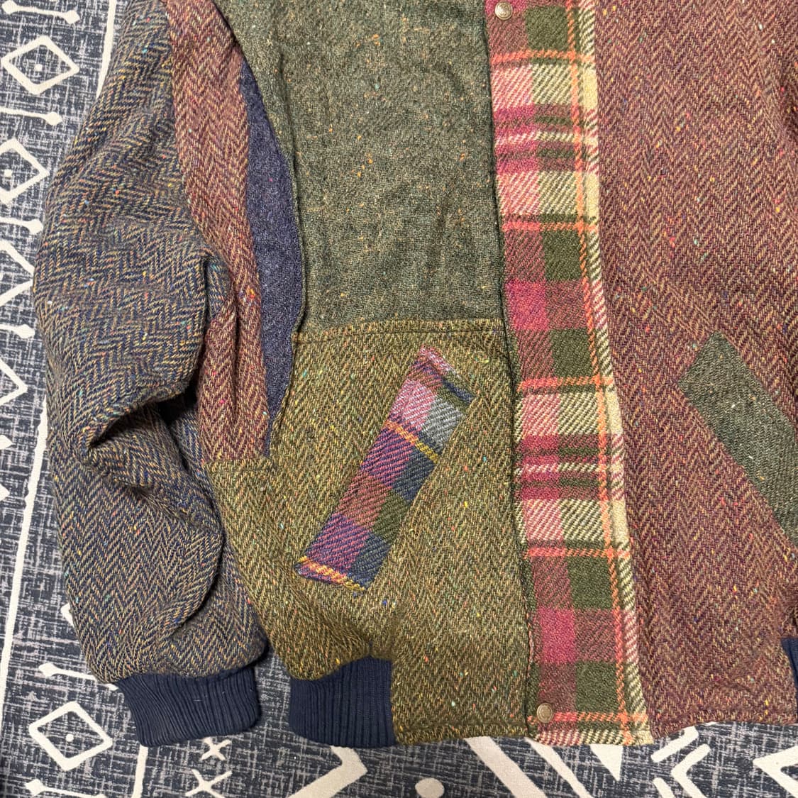 체크 패턴 패치워크 울 봄버 자켓 상품이미지3