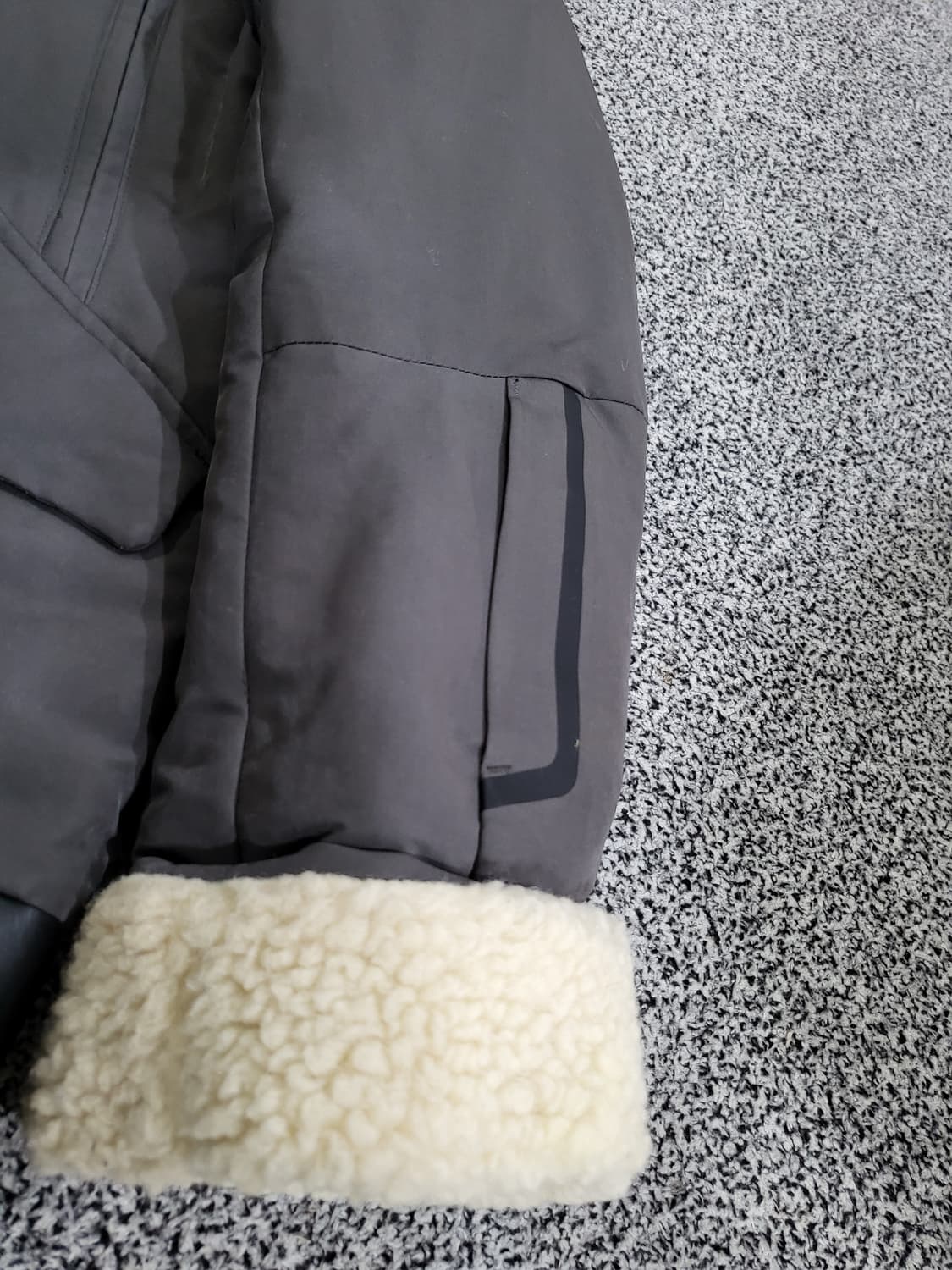 뉴발란스 무톤 자켓(무스탕 스타일)
 상품이미지5