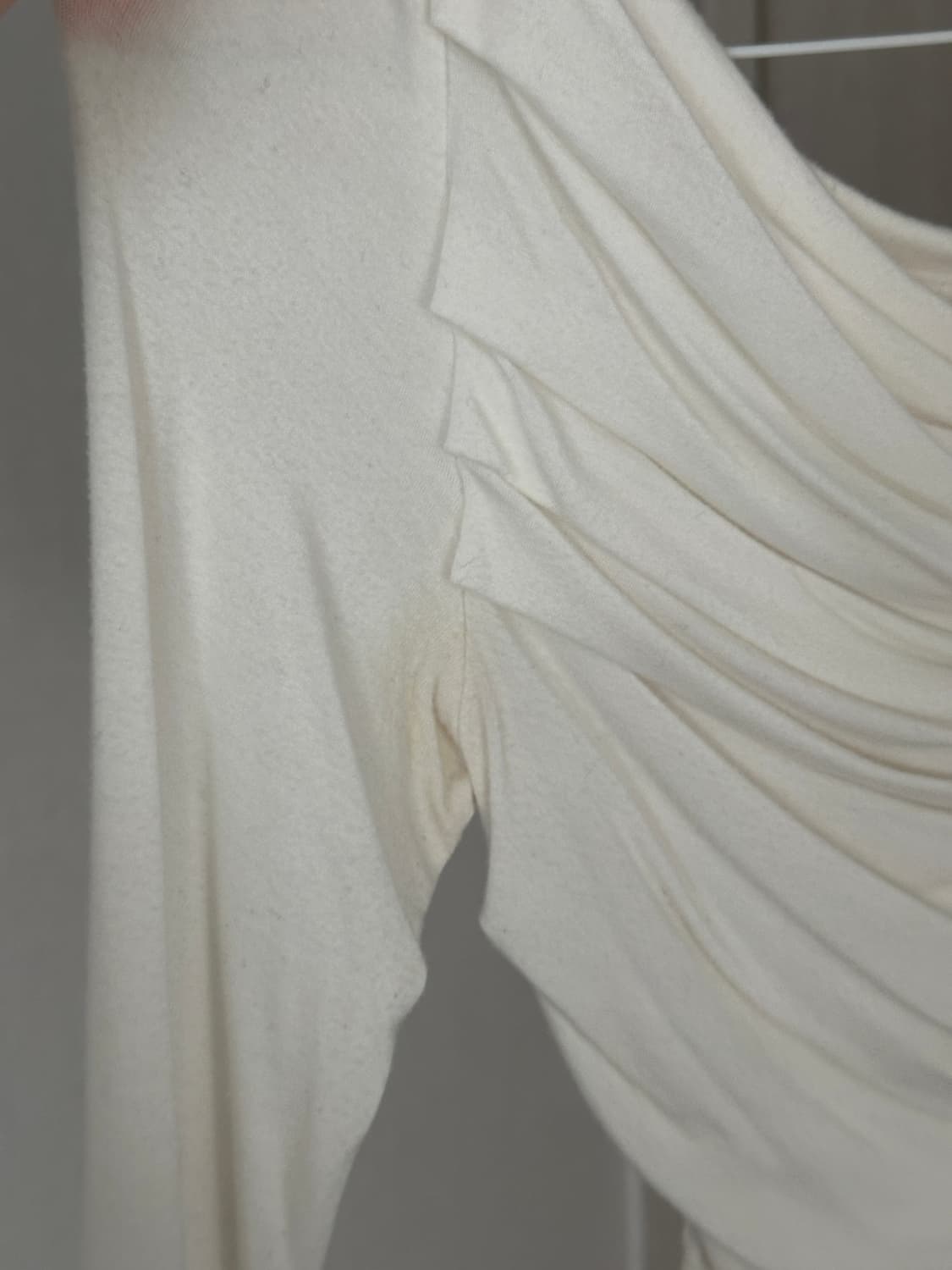 쓰리타임즈 드레이프 탑 블랙 상품이미지6