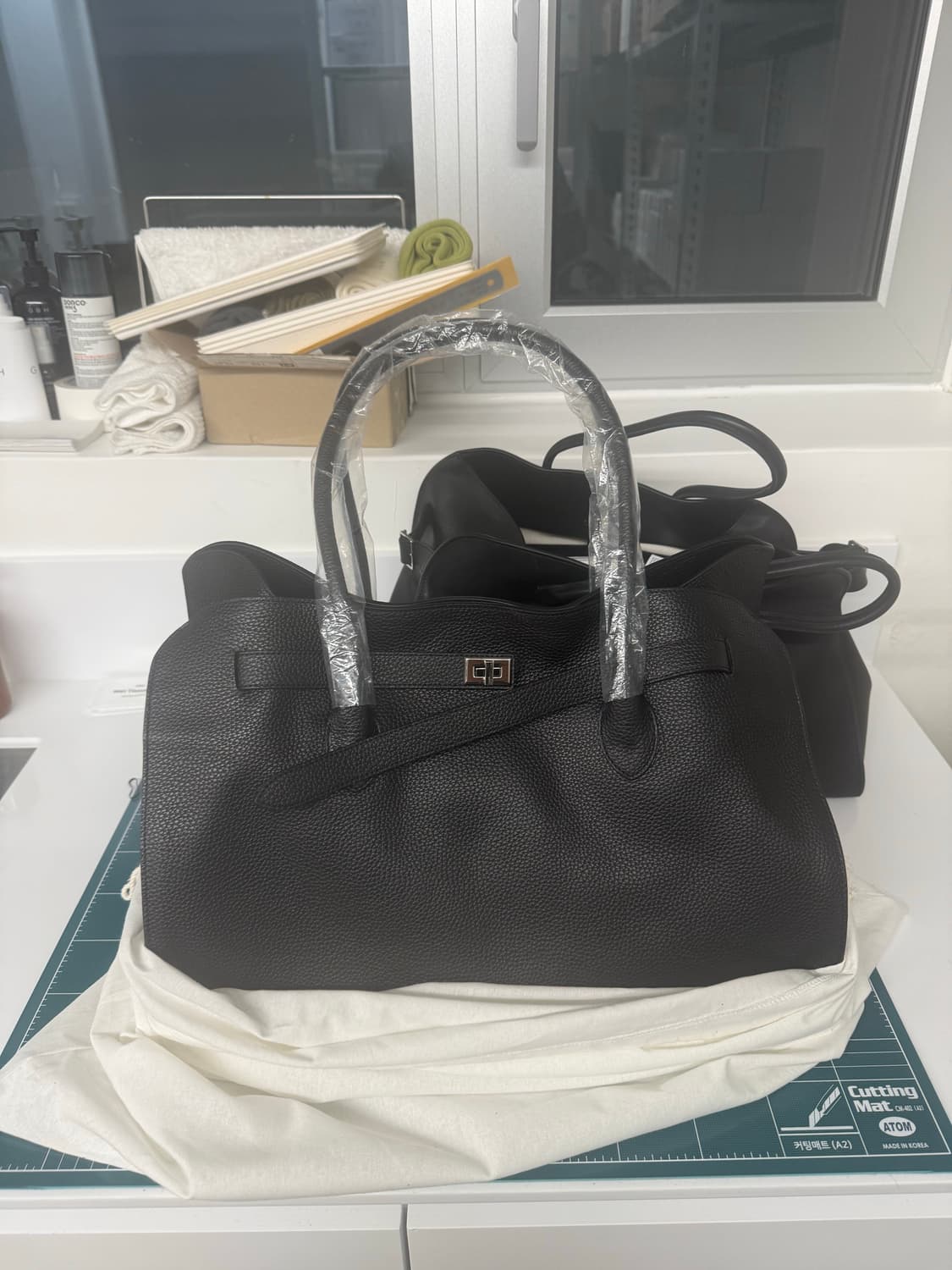 준느 b03 레더 토트백  상품이미지1