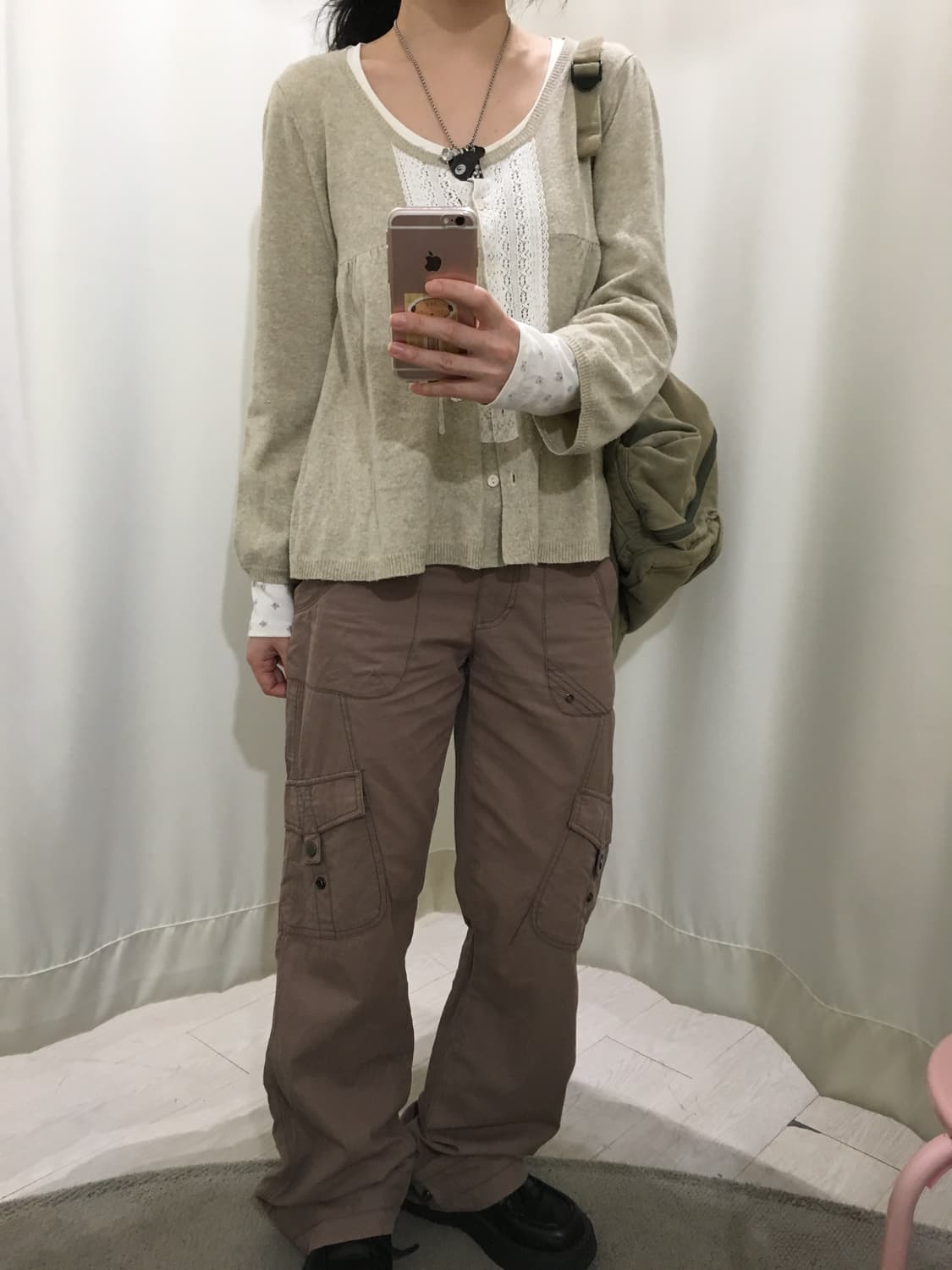 아이보리 잔꽃 롱슬리브 상품이미지5