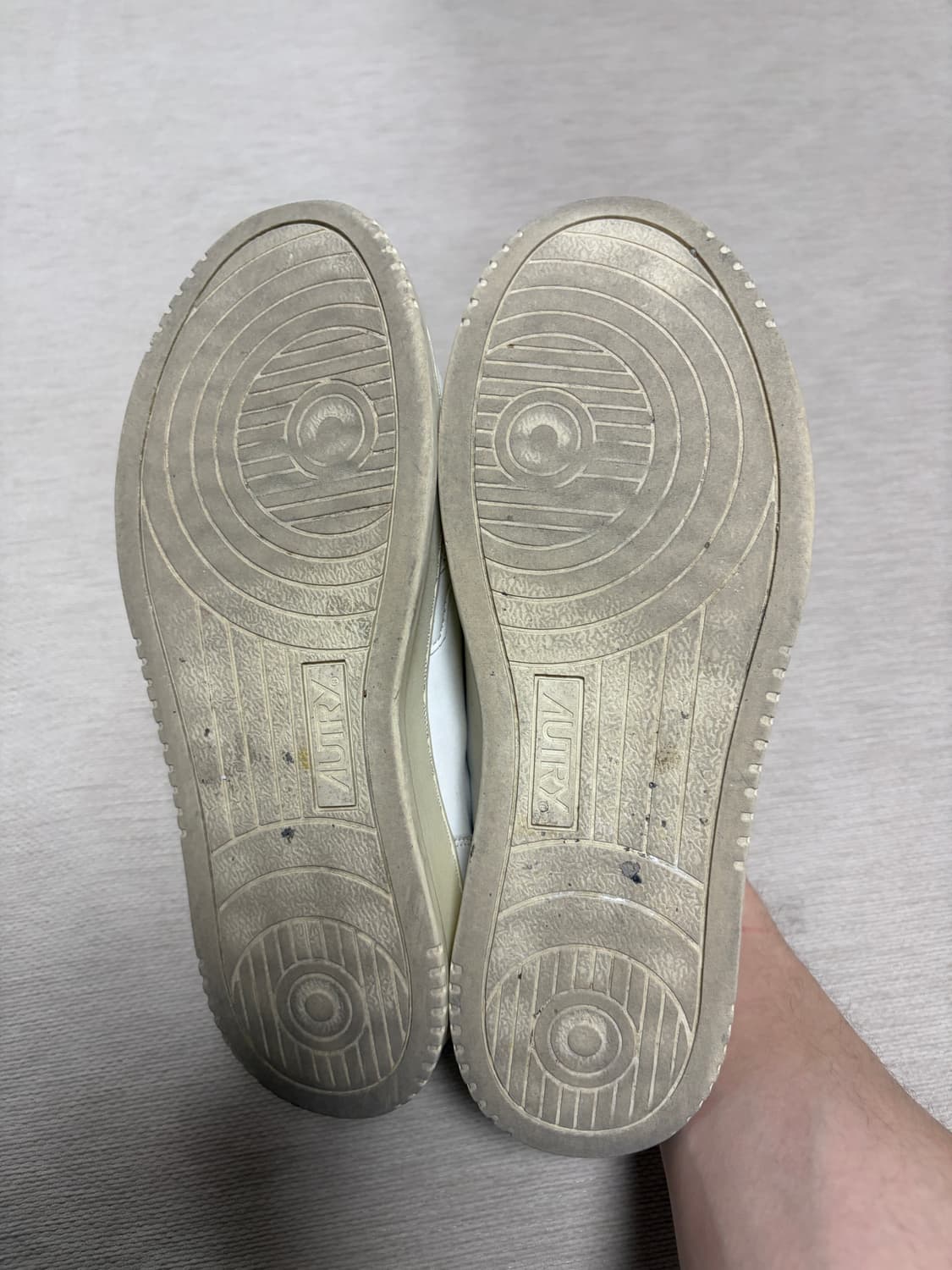 [41]오트리 메달리스트 고트스킨 상품이미지5