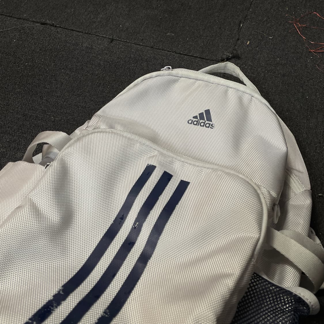 00s 아디다스 화이트 올드스쿨 백팩 가방 os 상품이미지2