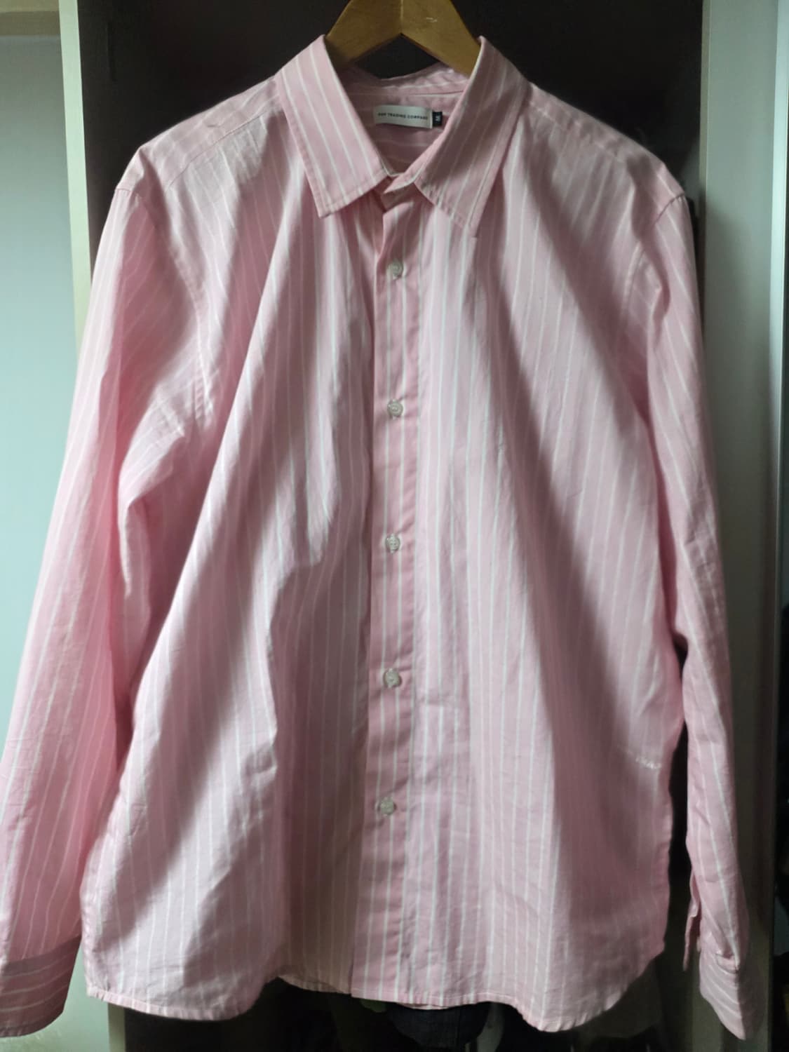 팝 트레이딩 컴퍼니 셔츠 상품이미지1