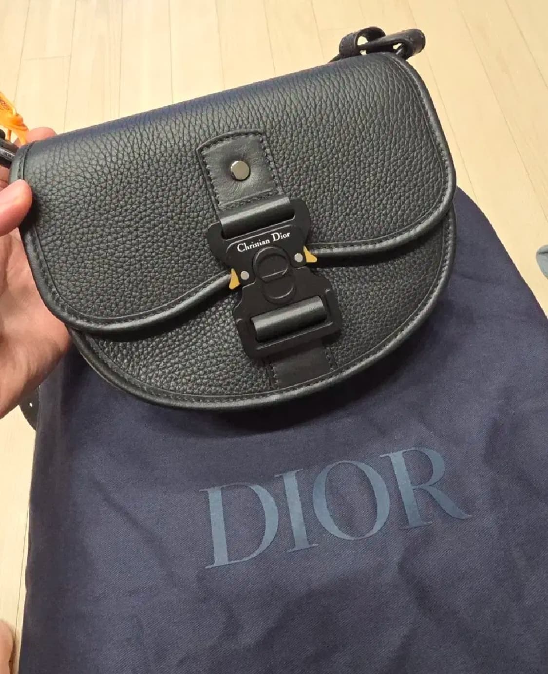 디올 갤롭 크로스백 1ADPO033LAC H00N 새상품 상품이미지1