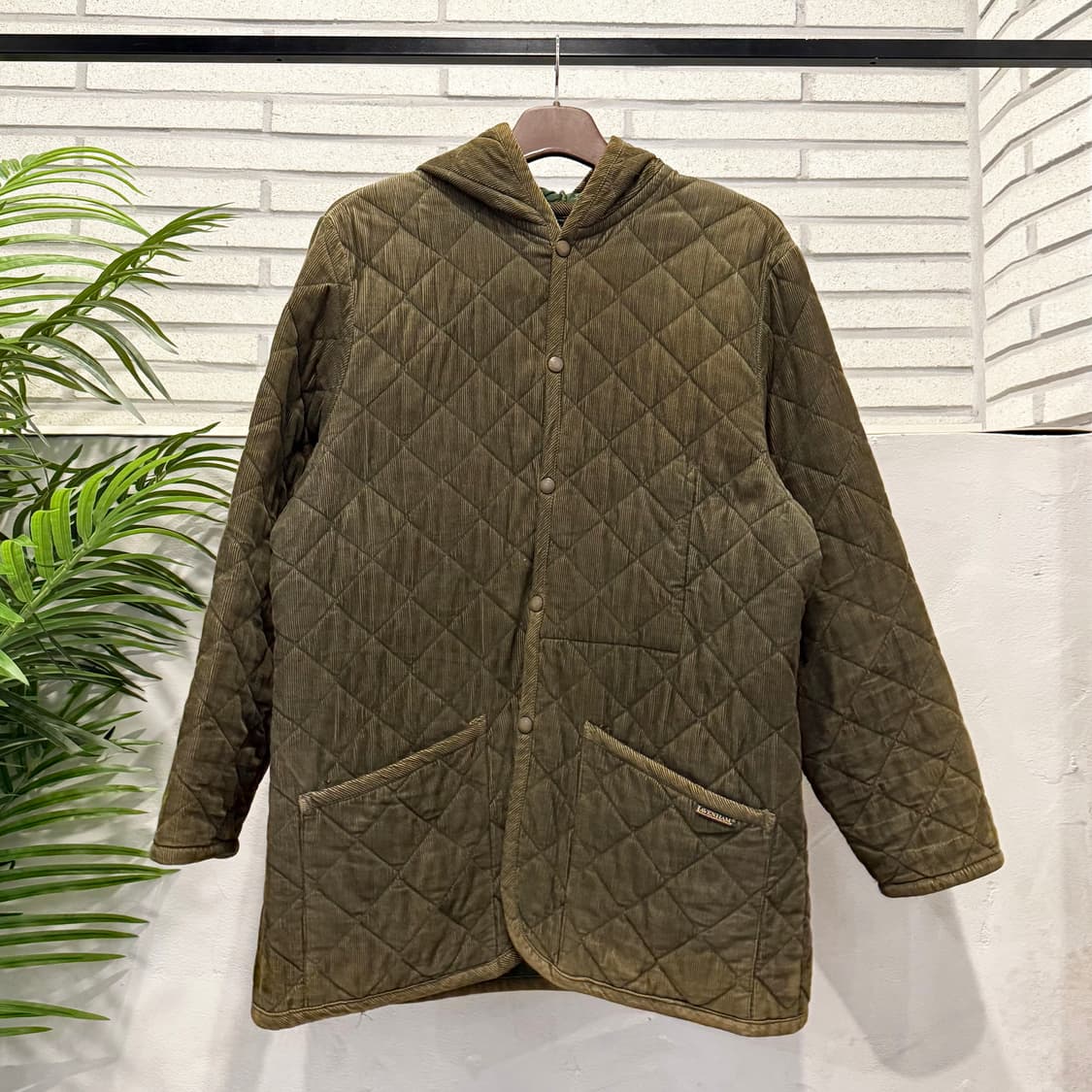 LAVENHAM 라벤햄 풀오버 코듀로이 퀼팅 나일론자켓 스냅단추 디테일 상품이미지1