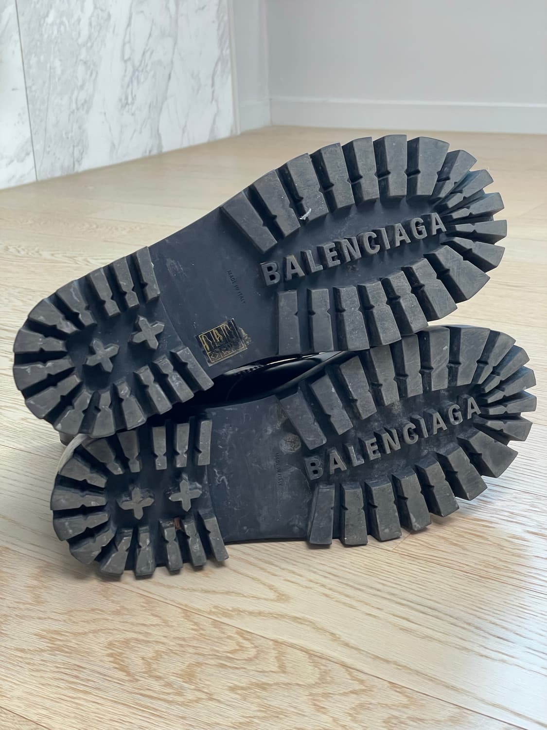 발렌시아가 스트라이크 부츠 41사이즈 팝니다 상품이미지8