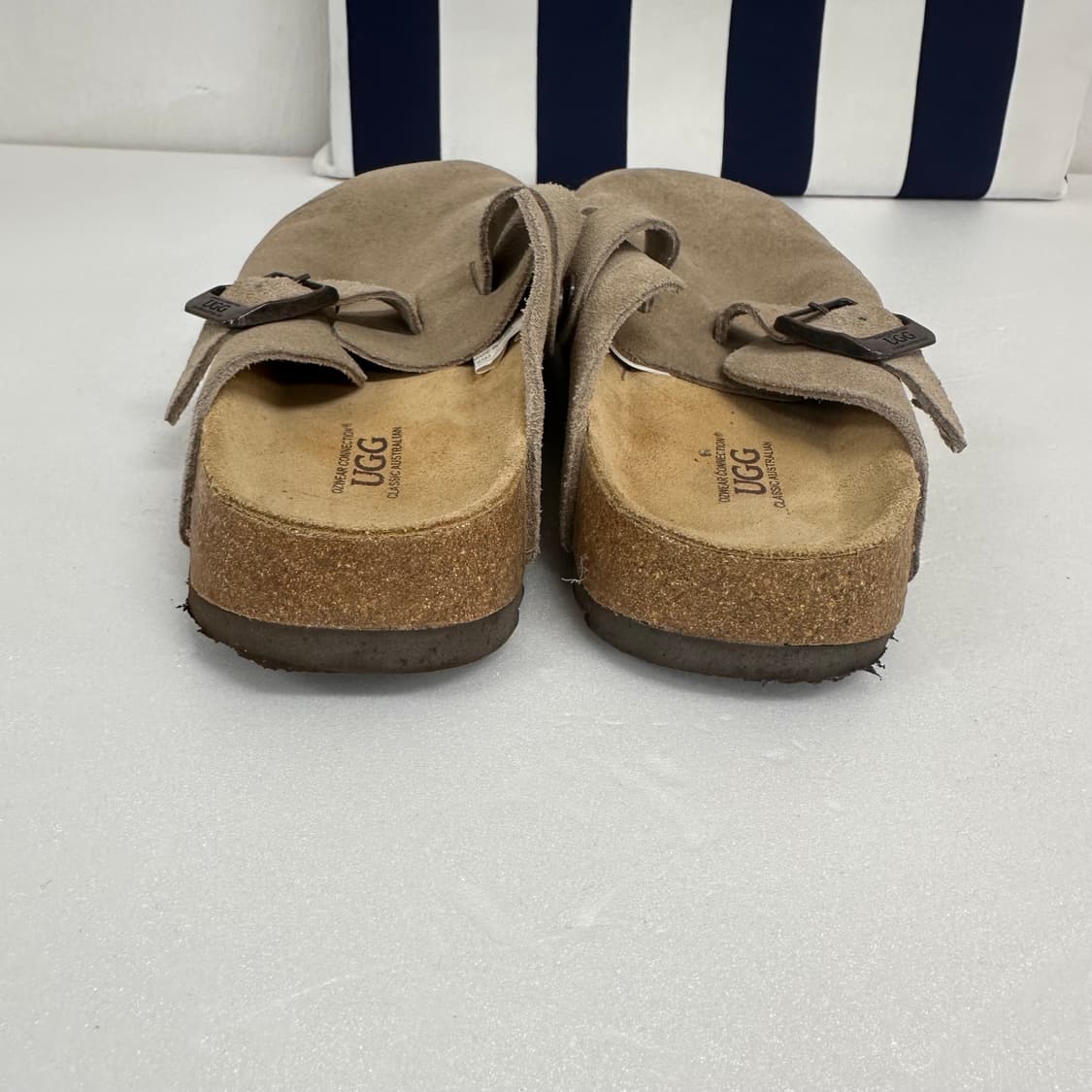 UGG 어그 스웨이드 슬리퍼 샌들 41/270사이즈 상품이미지4