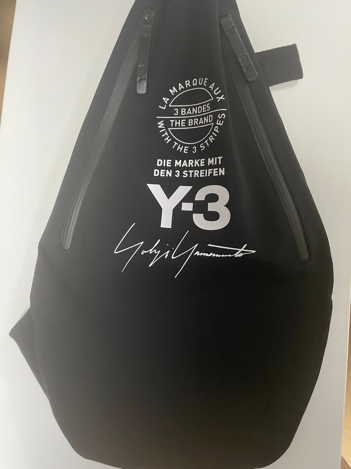 Y-3 슬링백 상품이미지1