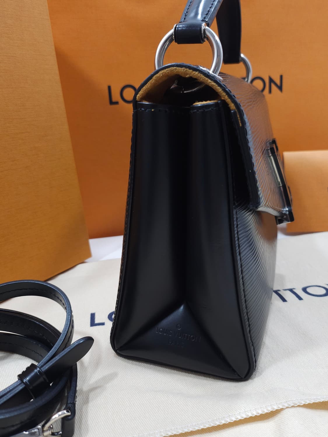 [정품] 루이비통 에삐 포쉐트 그르넬 M55977 상품이미지4