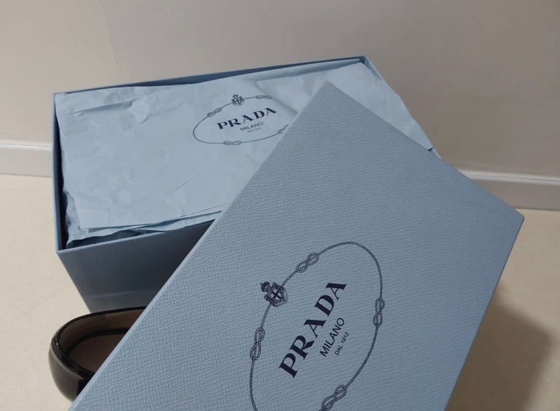 프라다 리본 에나멜 펌프스 36사이즈 상품이미지8