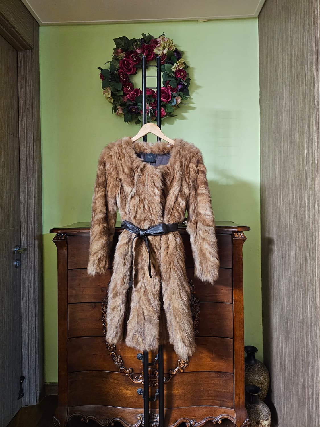 모조에스핀 천연세이블퍼 코트 상품이미지2