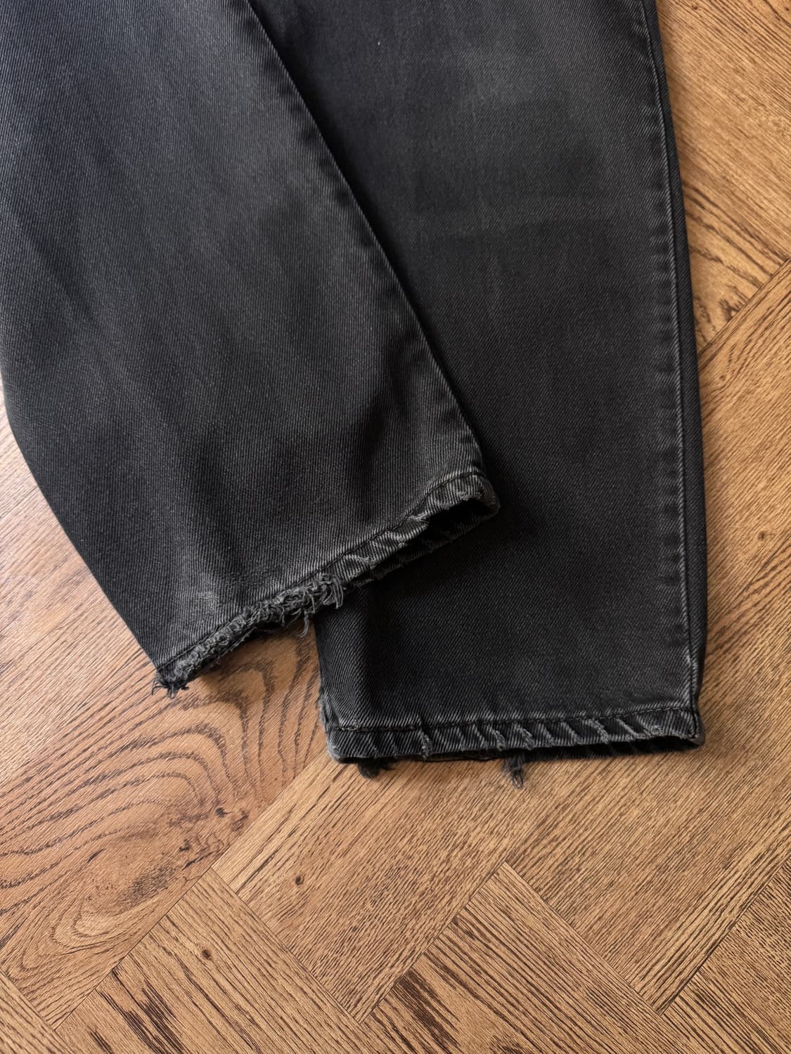 [33]리바이스 550 빈티지 리페어드 흑청 데님 팬츠 상품이미지4