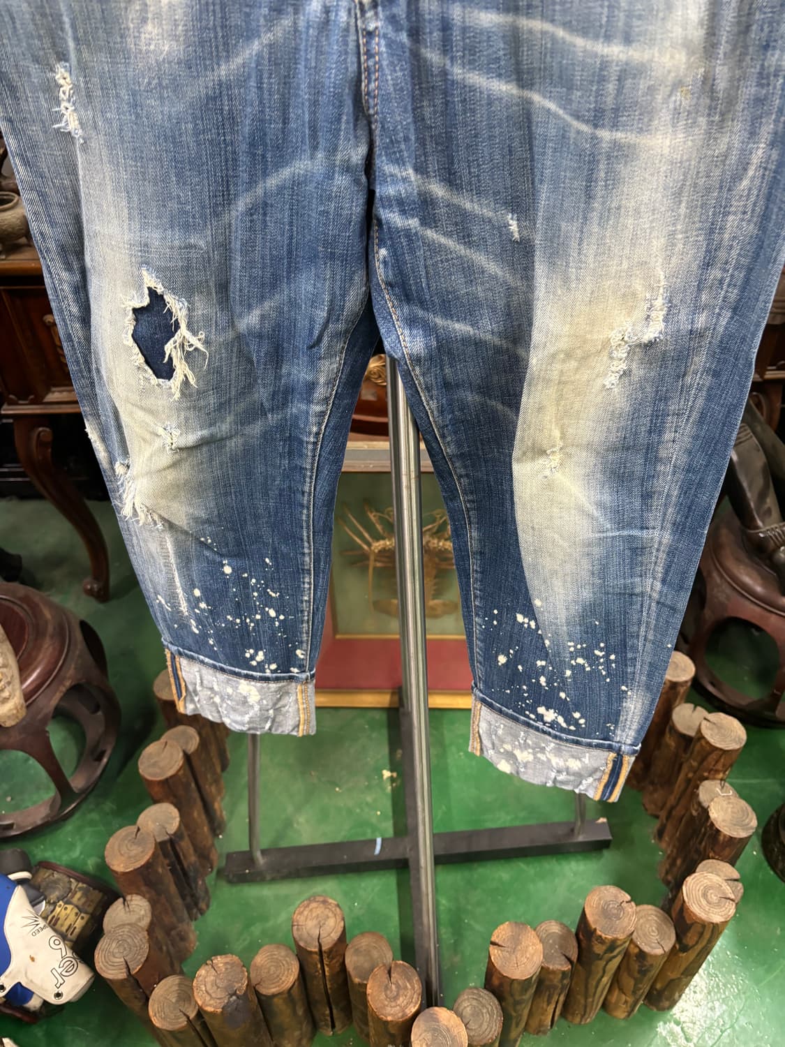 디스퀘어드2(Dsquared2)빈티지한 워싱 페인트 페인팅 청바지 48 상품이미지3