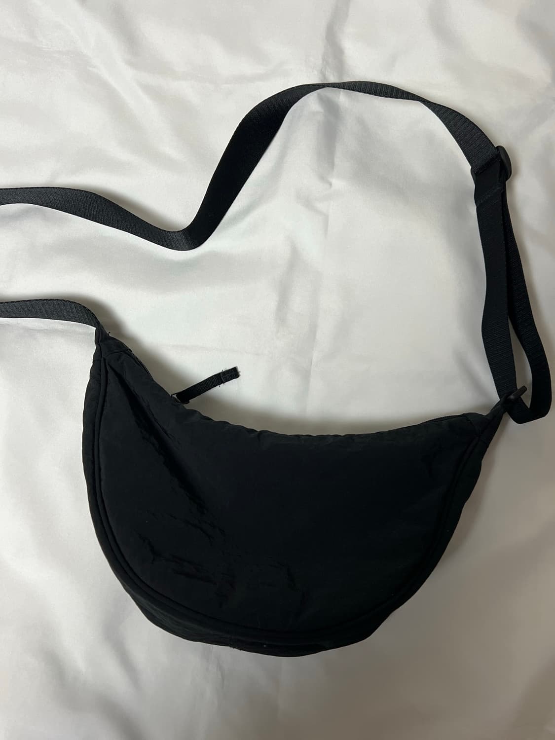 [OS] 유니클로 라운드미니숄더백 블랙 상품이미지2