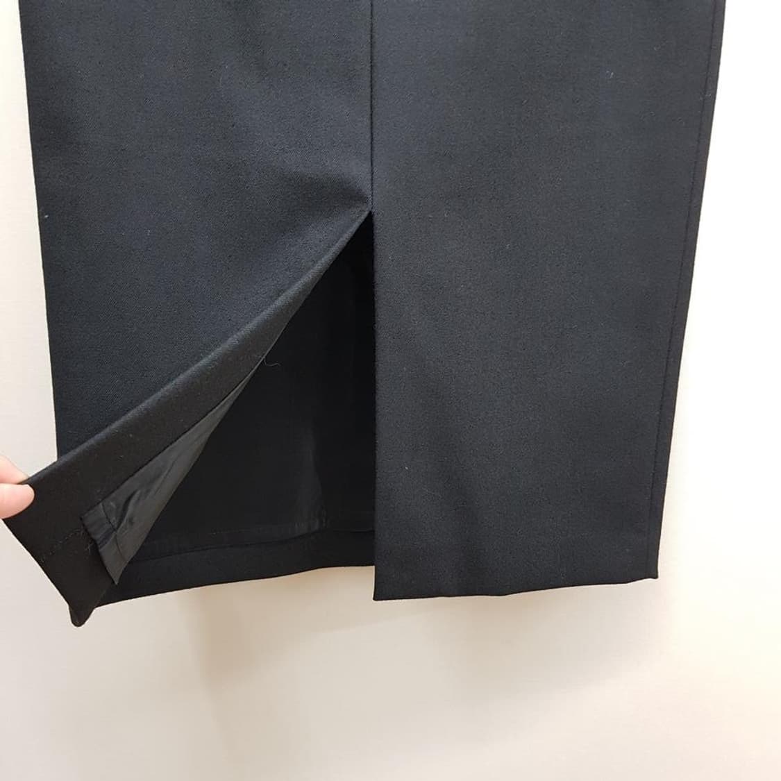 모조에스핀 2024 H라인 슬릿 스커트 S사이즈 상품이미지3