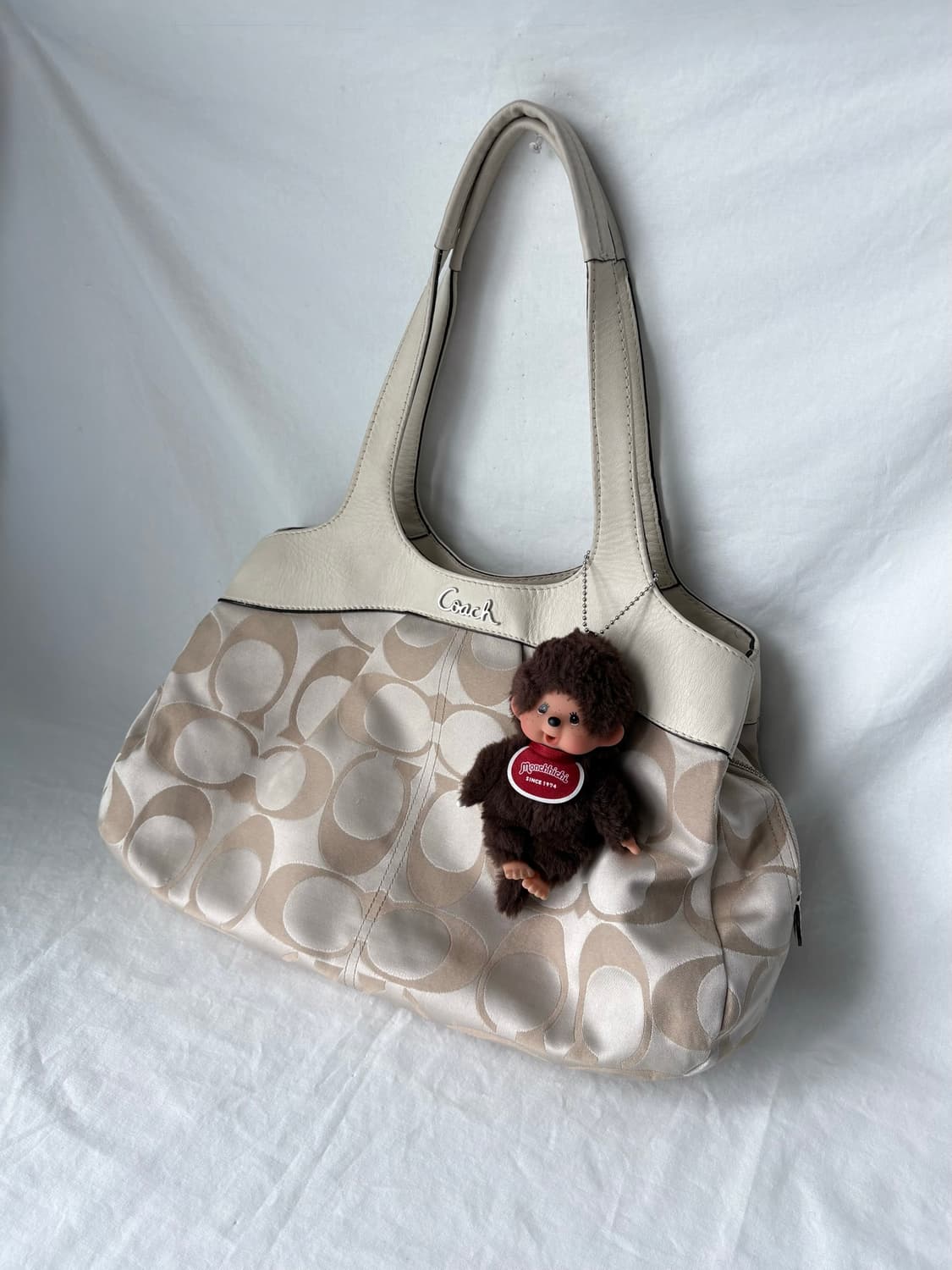 Coach ivory shoulder bag 상품이미지2