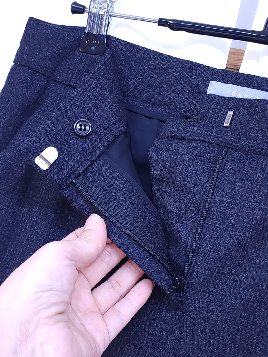 띠어리 럭스 기본 세미핏 울 슬렉스 상품이미지4